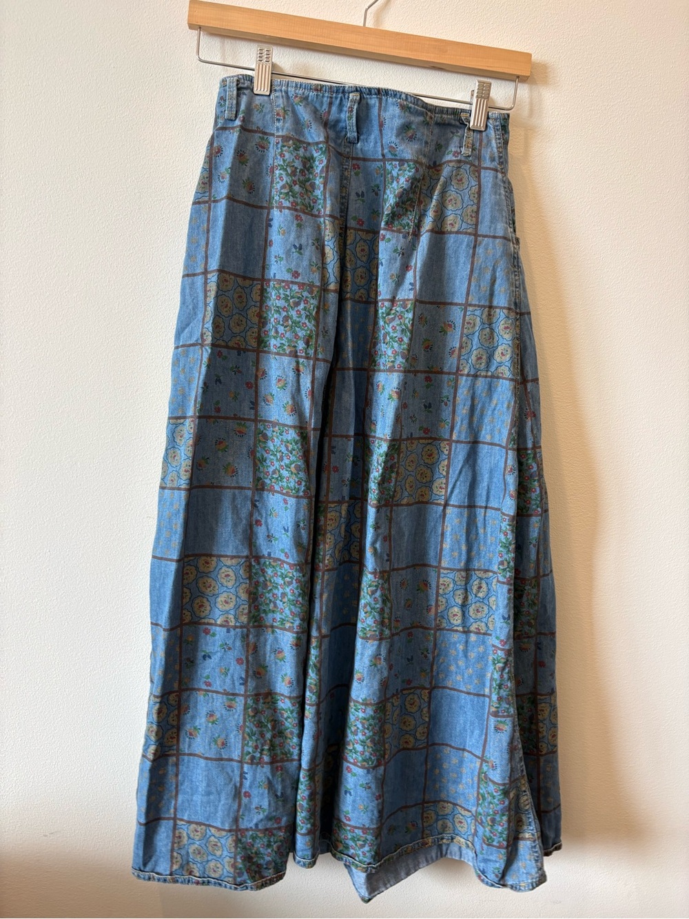 Vintage LizSport Boho Patchwork Denim Maxi Skirt - Light Blue Floral - Picture 2 of 7